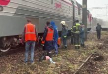 Photo of Пожилая женщина попала под поезд